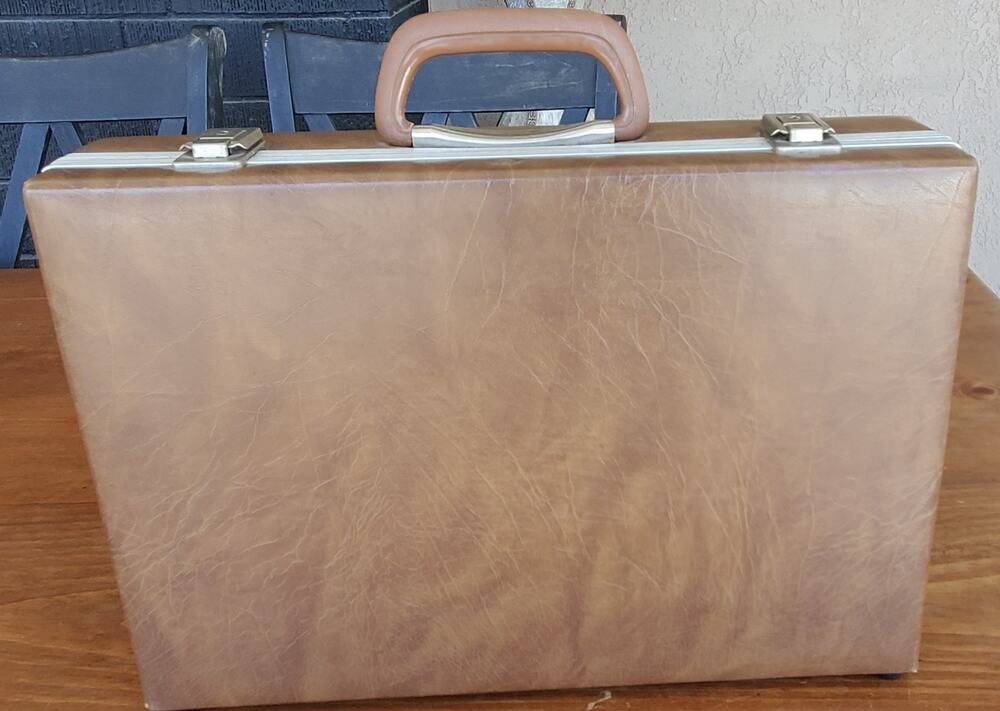 Vintage Hard-shell Briefcase/ Atachee Case in Brown 17x12x4